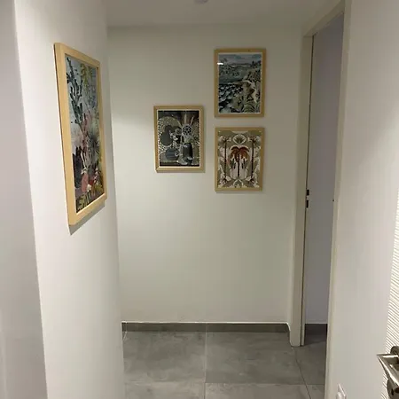 Апартаменты De Luxe Village Vue Avec Piscine Эз